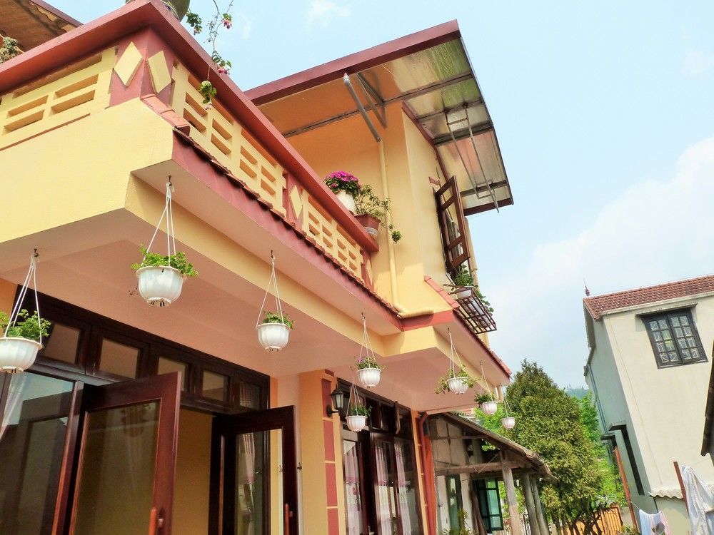 Sapa Local House Bed & Breakfast Exterior photo