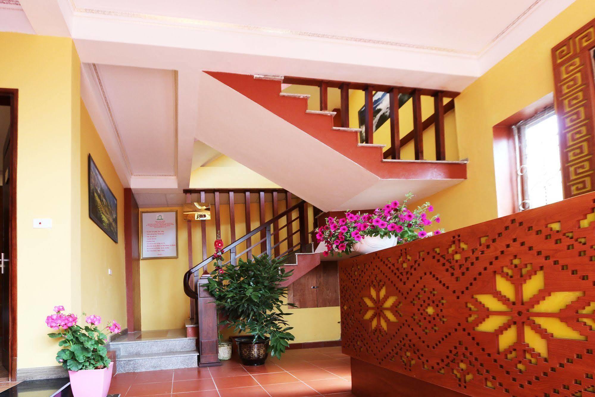 Sapa Local House Bed & Breakfast Exterior photo