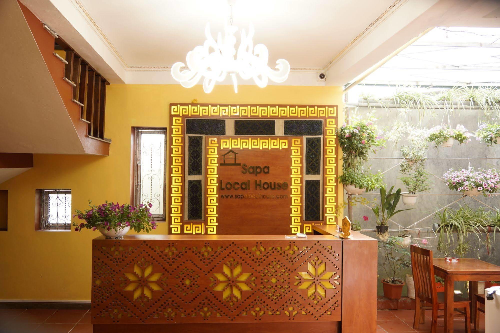 Sapa Local House Bed & Breakfast Exterior photo